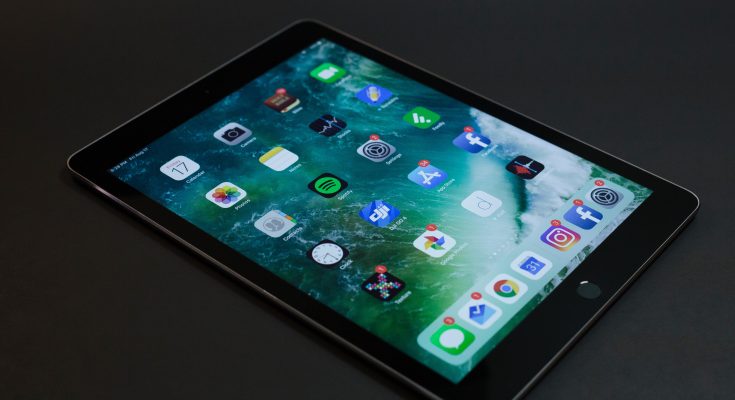 Apple iPad 6th Gen Black Friday Deals