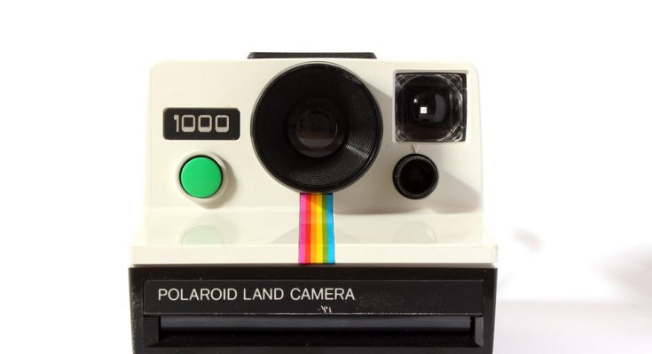 Polaroid Originals OneStep 2 Black Friday Deals