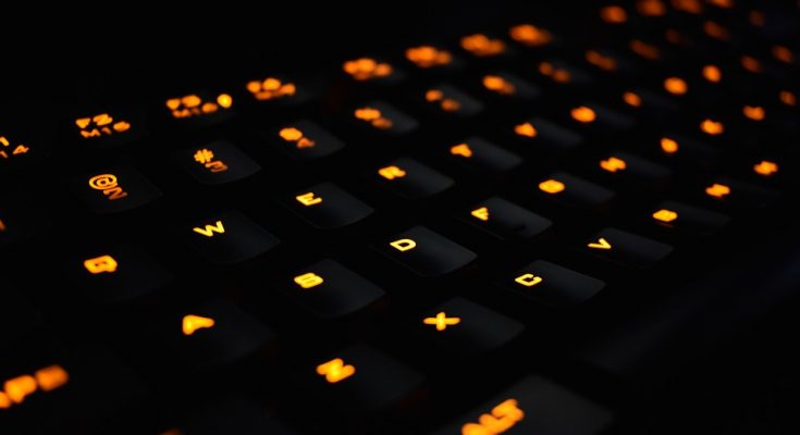 Redragon K552 Black Friday Deal 2022